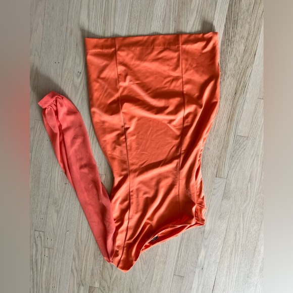 Bebe silky orange one shoulder dress - Picture 5 of 5